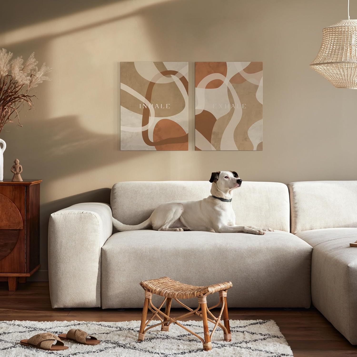Leinwand Bilder Set - beide Bilder zeigen weiche Formen in zarten Tönen wie Creme, Beige und Braun. Auf dem einem Bild steht inhale und auf dem anderen exhale.
