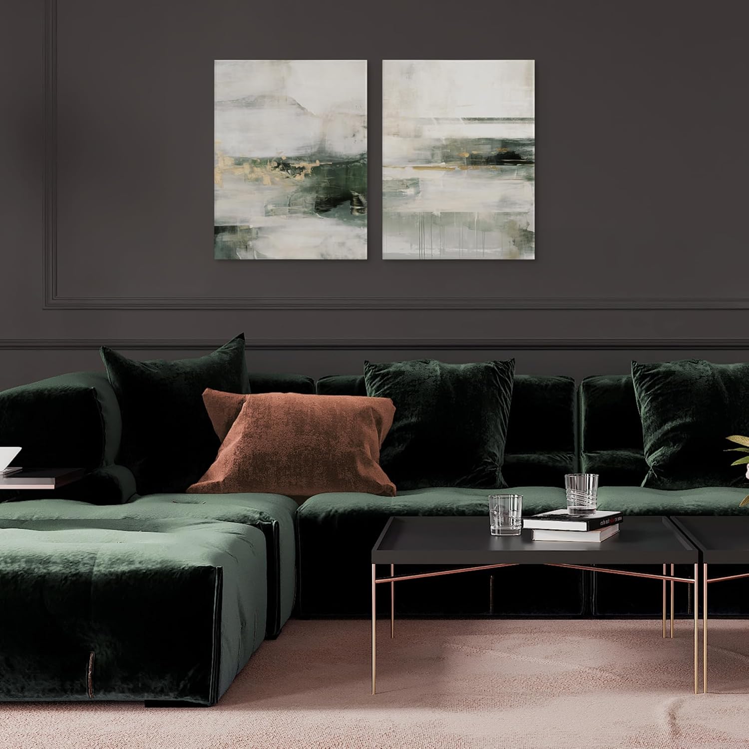 Leinwand Bilder Set - beide Bilder mit malerischem und abstaktem Kunstdruck im minalistischen Design. Helle abstrakte Kunst mit Aktenten in Gold und dunklem Grün.
