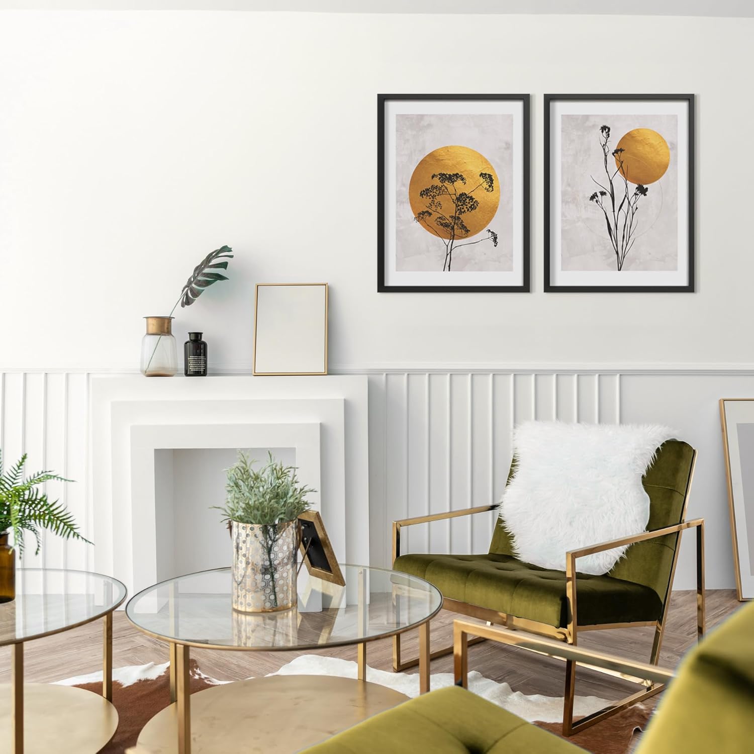 Bilder Set Rahmen - minimalistische vintage Kunst mit botanischen Silhouetten in Gold und Schwarz.